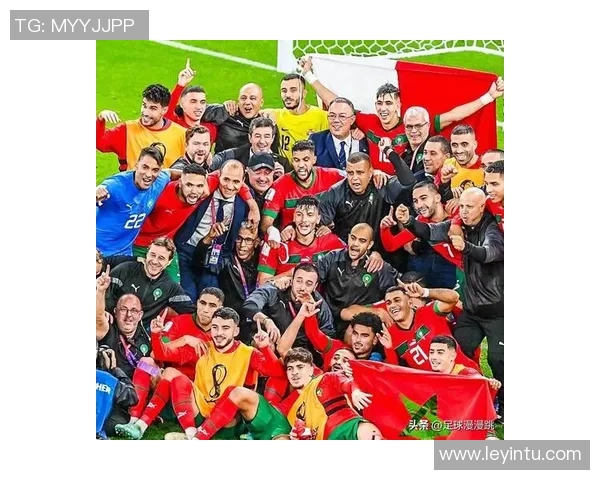 回顾1998年边路足球明星阵容及其辉煌表现分析